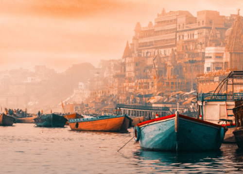 Découvrez les ghats brûlants de Varanasi !!